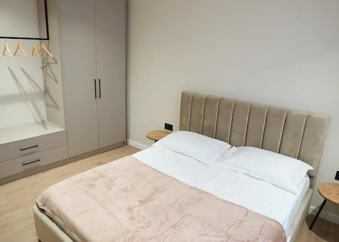 Huqi Luxury 2 Apartment